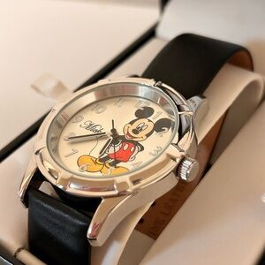 Disney MZB Mickey Mouse Men's Quartz Watch, Original Box
